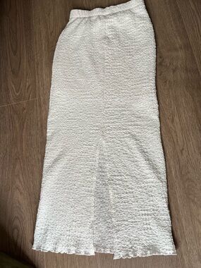 Timing White Textured Maxi Skirt with Subtle Slit size small